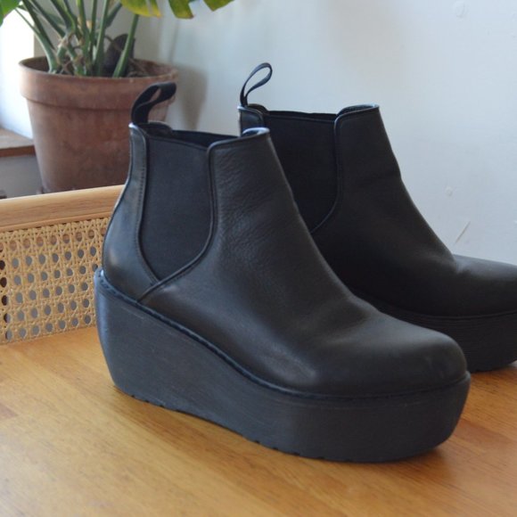 Rare Discontinued Black Platform Dr. Martens Size Womens 9 - Picture 3 of 12